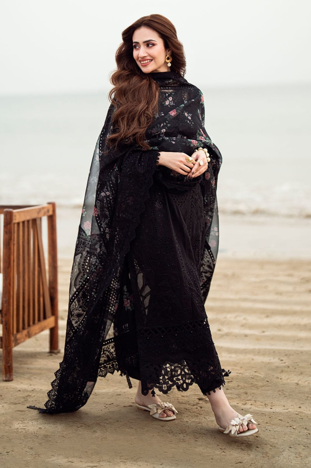 Embroidered Dhanak 3-Piece Suit with Embroidered Shawl D-104 - product photo 3