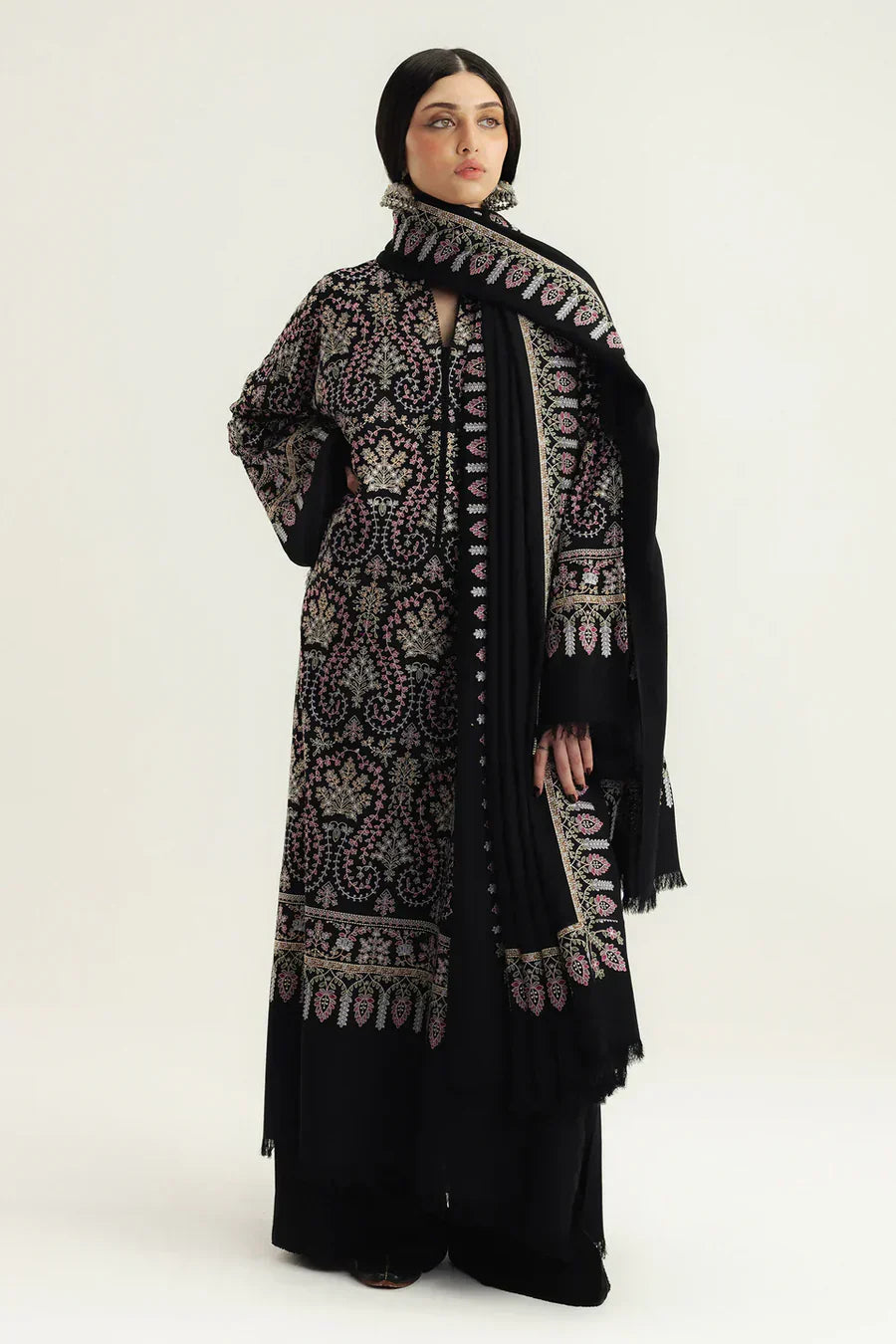 Embroidered Dhanak 3-Piece Suit with Embroidered Shawl D-073 - product photo 3