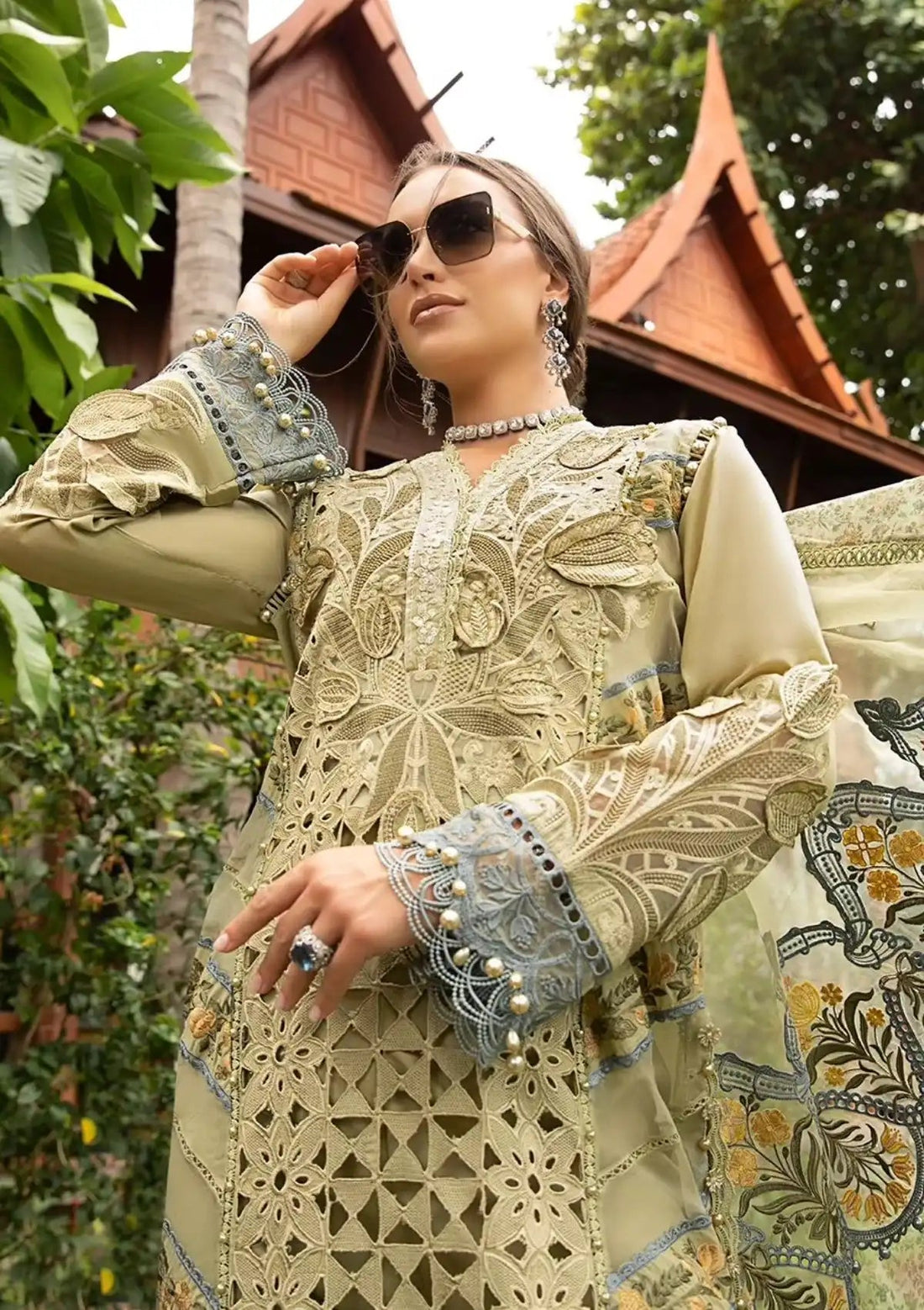 Embroidered Dhanak 3-Piece Suit with Embroidered Shawl D-076 - product photo 5