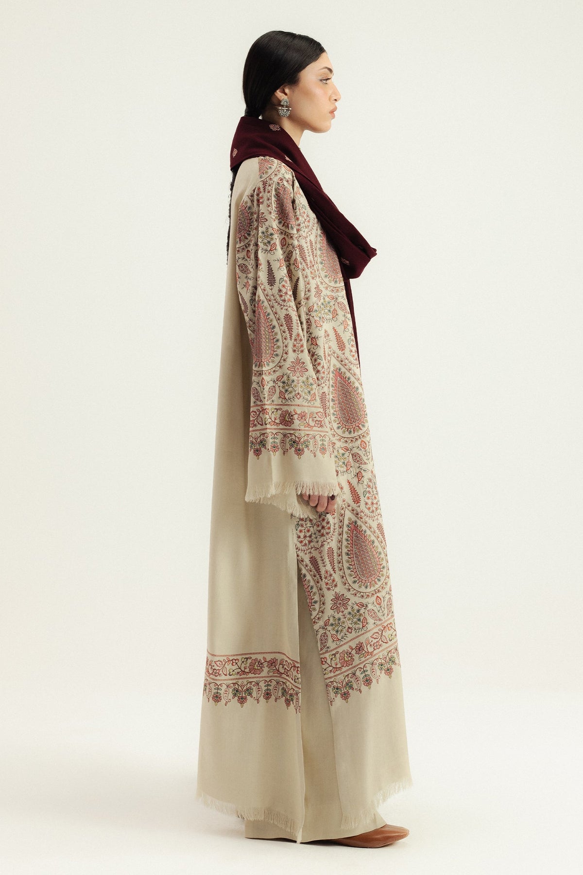 Embroidered Dhanak 3-Piece Suit with Embroidered Shawl D-075 - product photo 4