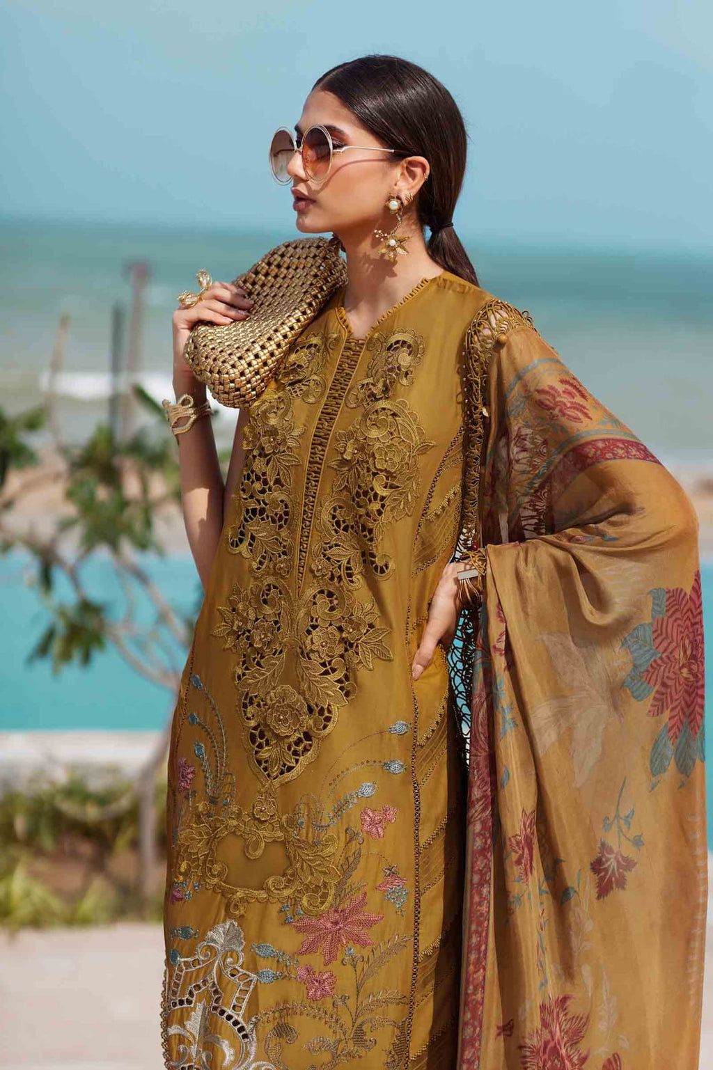 Embroidered Dhanak 3-Piece Suit with Embroidered Shawl D-107 - product photo 2