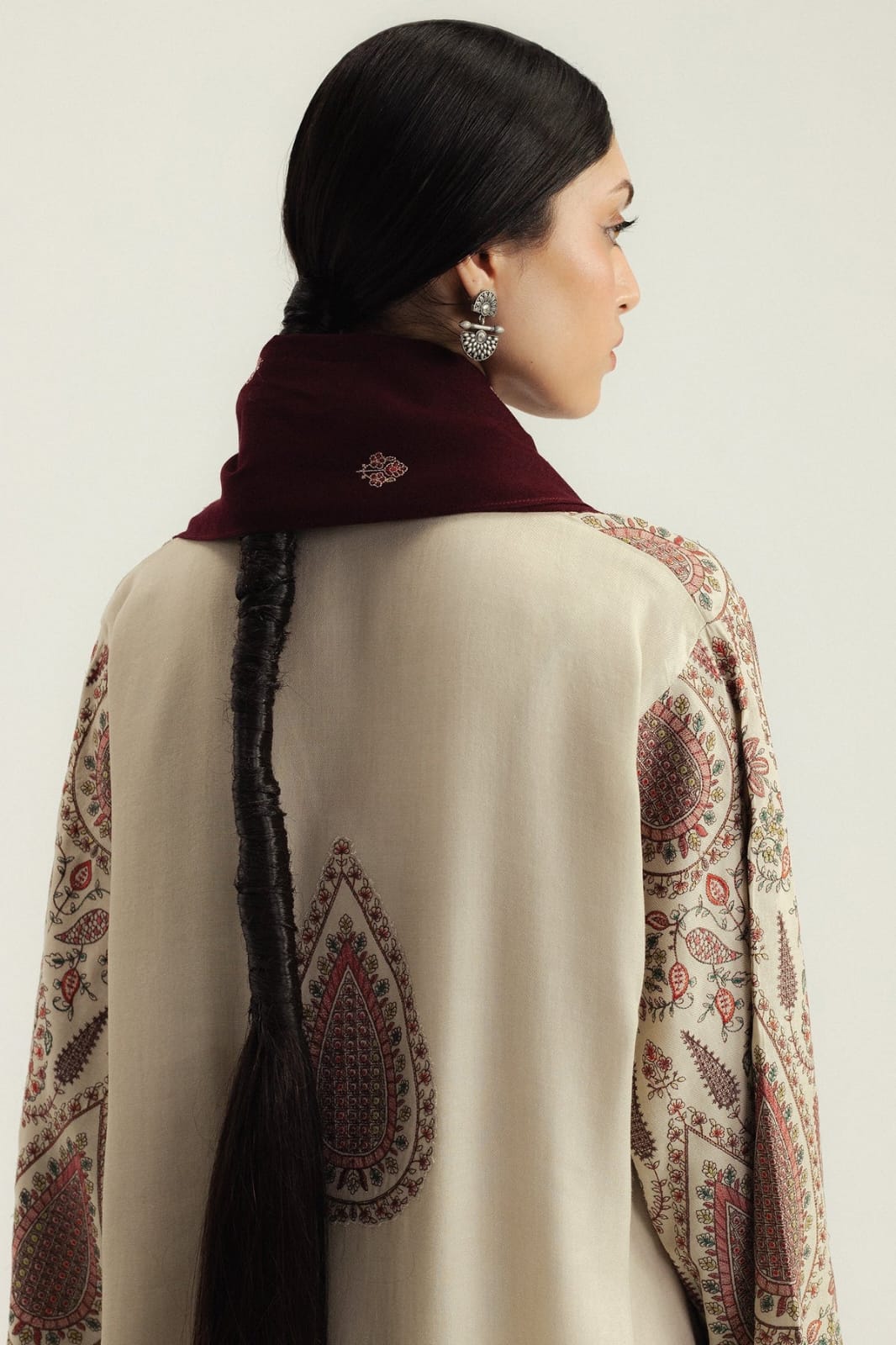 Embroidered Dhanak 3-Piece Suit with Embroidered Shawl D-075 - product photo 2