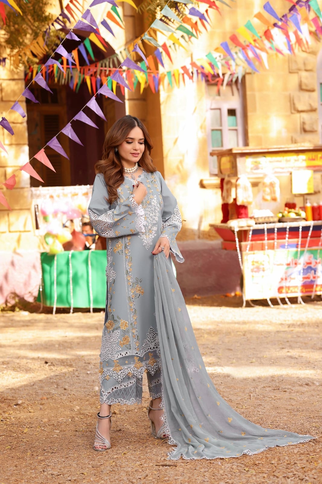 Embroidered Dhanak 3-Piece Suit with Embroidered Shawl D-071 - product photo 2