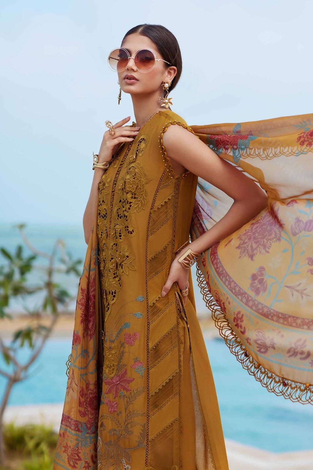 Embroidered Dhanak 3-Piece Suit with Embroidered Shawl D-107 - product photo 5