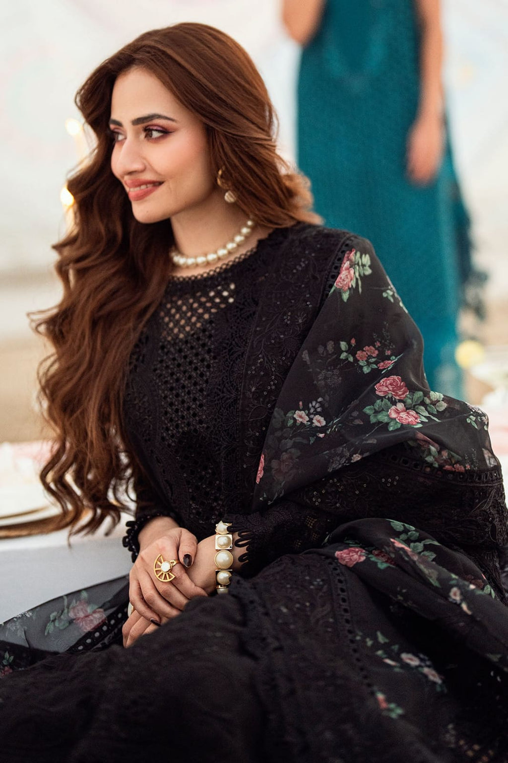 Embroidered Dhanak 3-Piece Suit with Embroidered Shawl D-104 - product photo 2