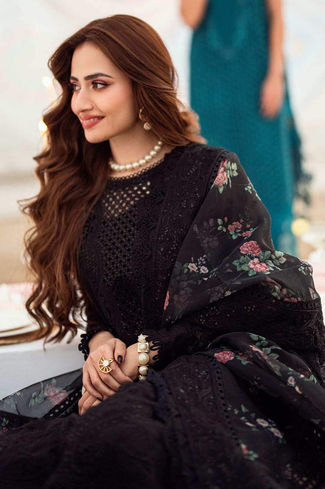 Embroidered Dhanak 3-Piece Suit with Embroidered Shawl D-104 - product photo 2