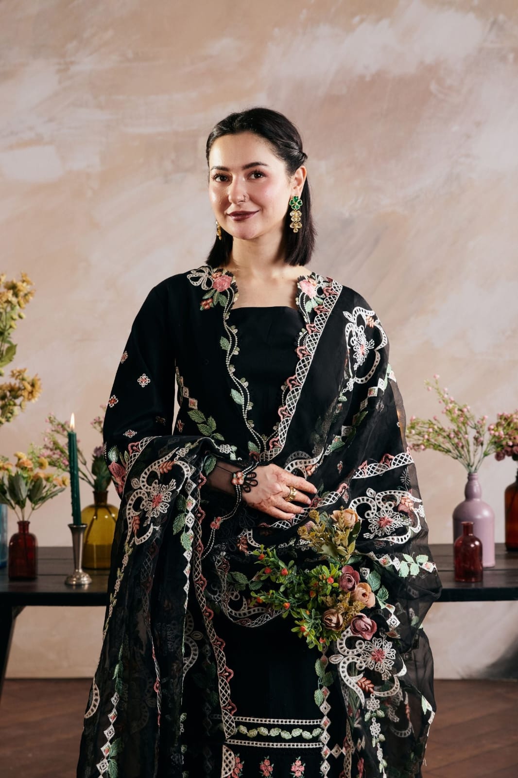 Embroidered Dhanak 3-Piece Suit with Embroidered Shawl D-068 - product photo 3