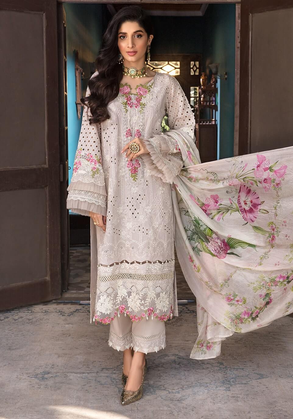 Embroidered Dhanak 3-Piece Suit with Embroidered Shawl D-110 - product photo 3