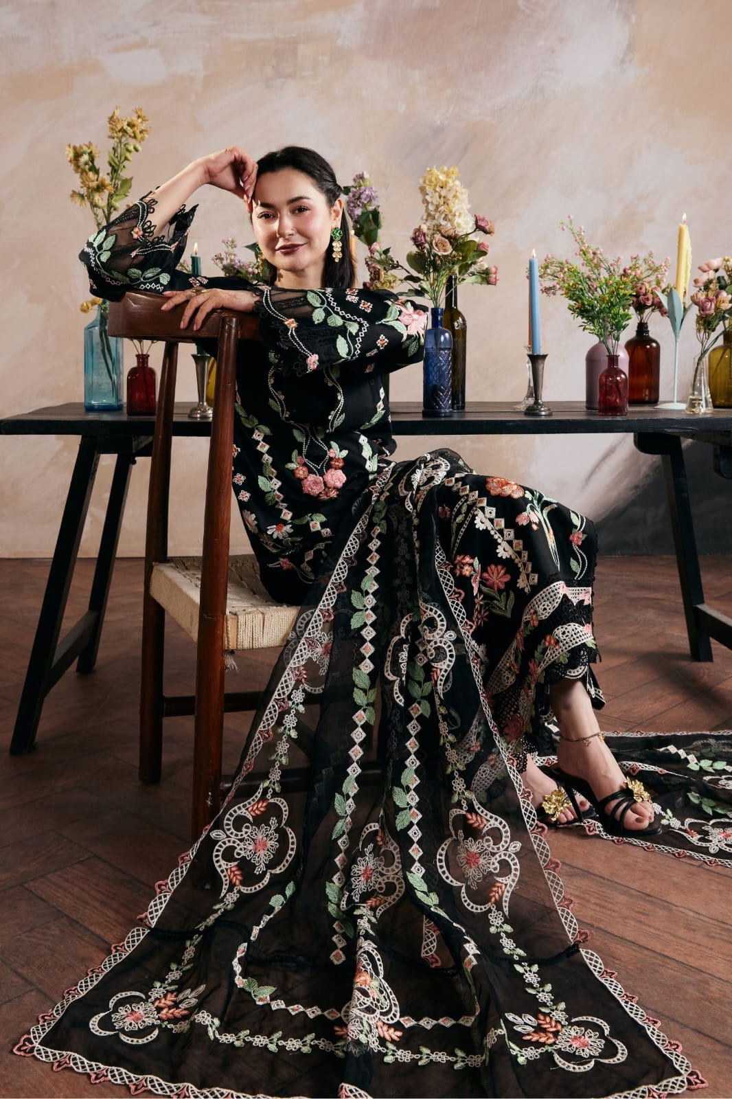 Embroidered Dhanak 3-Piece Suit with Embroidered Shawl D-068 - product photo 2