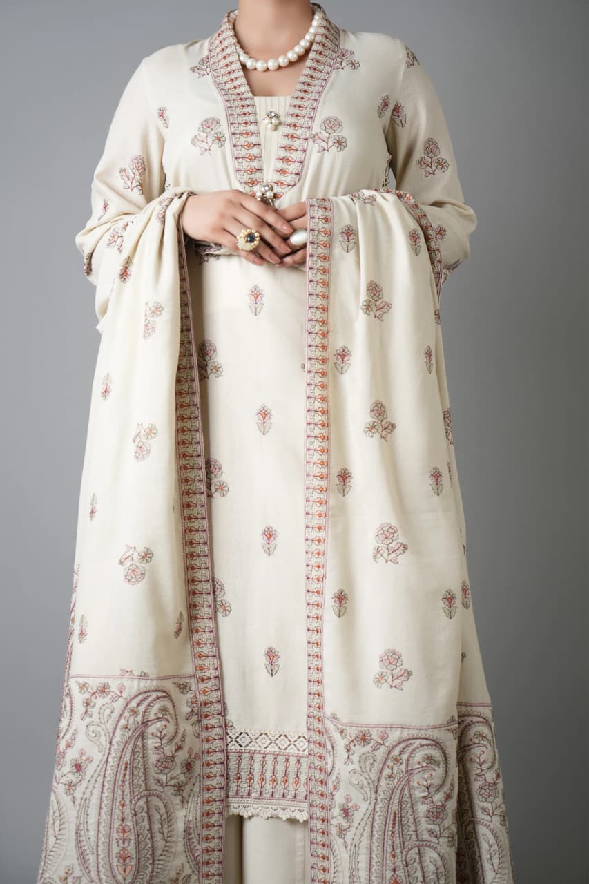 Embroidered Dhanak 3-Piece Suit with Embroidered Shawl D-079 - product photo 4