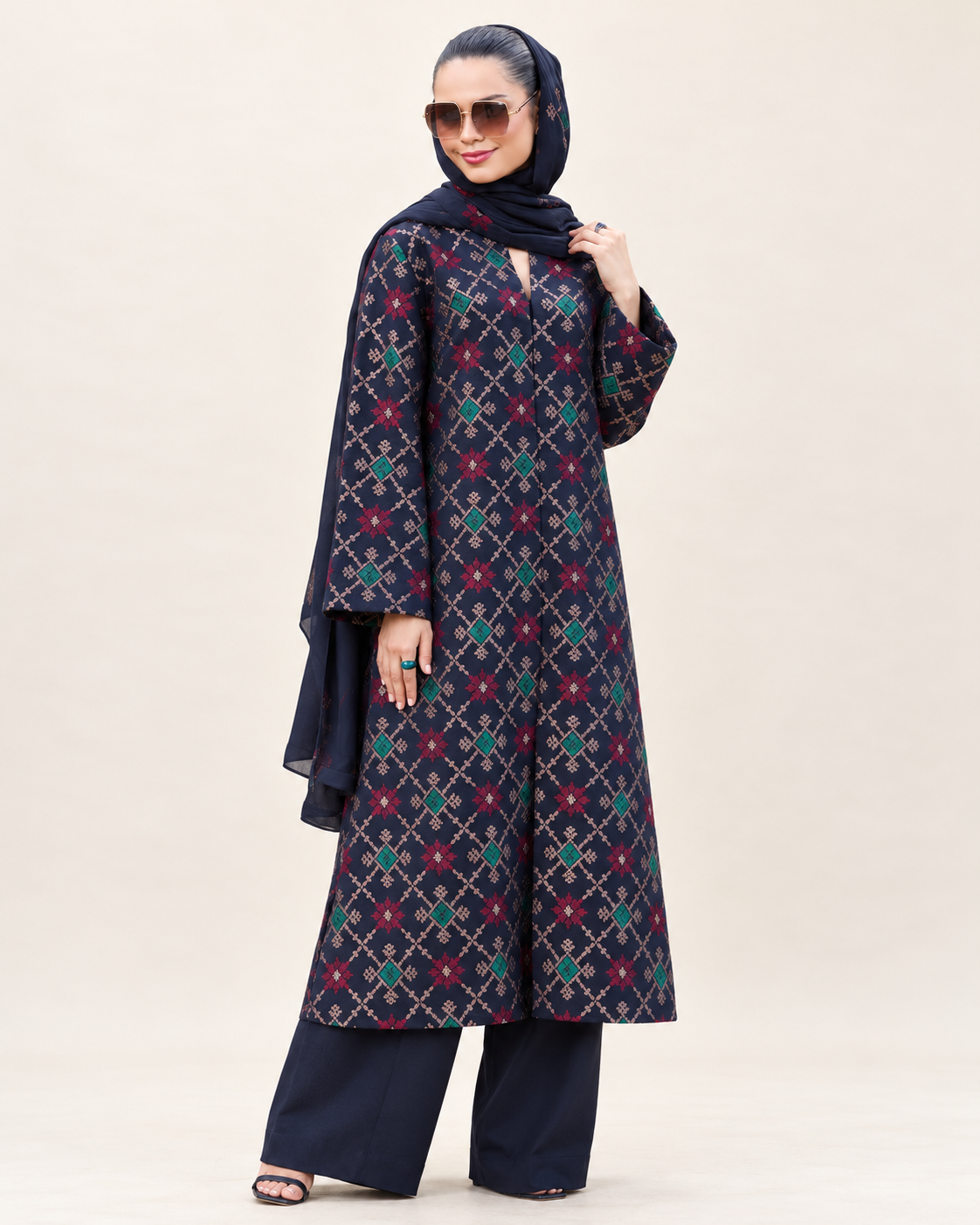 Navy Geometric embroidered Dhanak winter three-piece suit , image 2